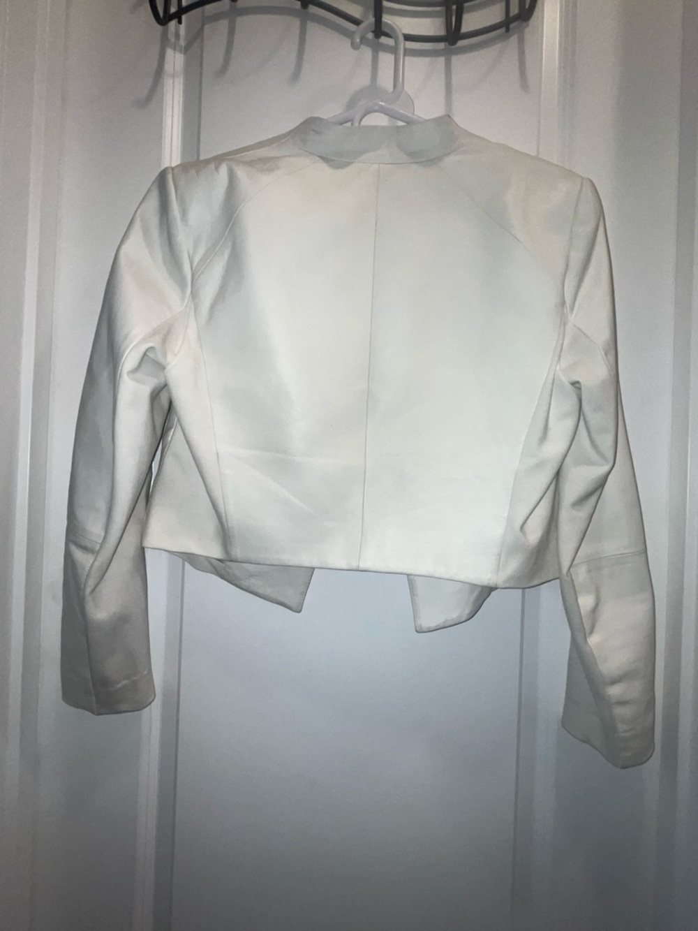 Alice + Olivia cream cropped Harvey Leather Blazer - Picture 4 of 6